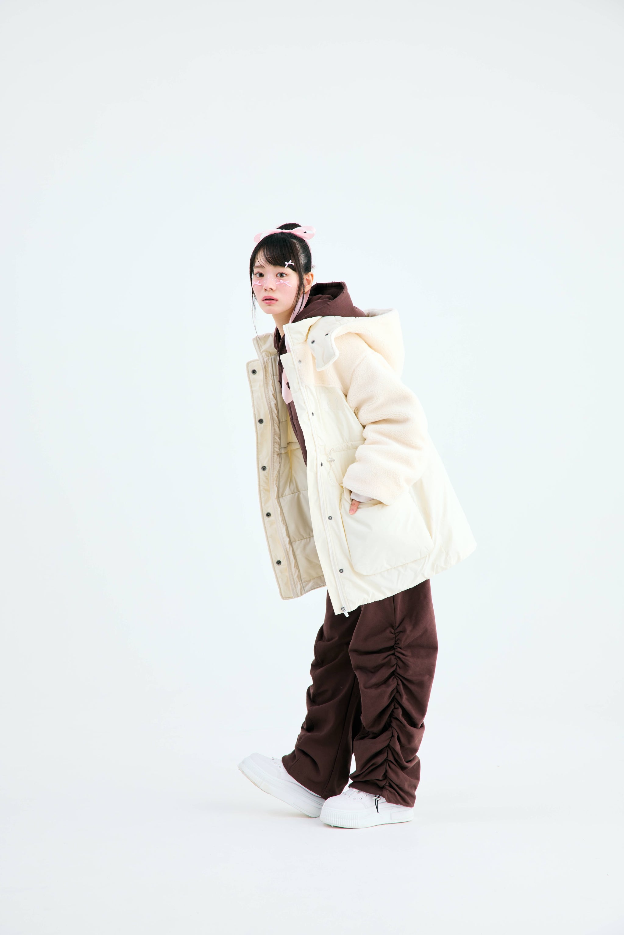 AnnMiruロゴジップパーカー