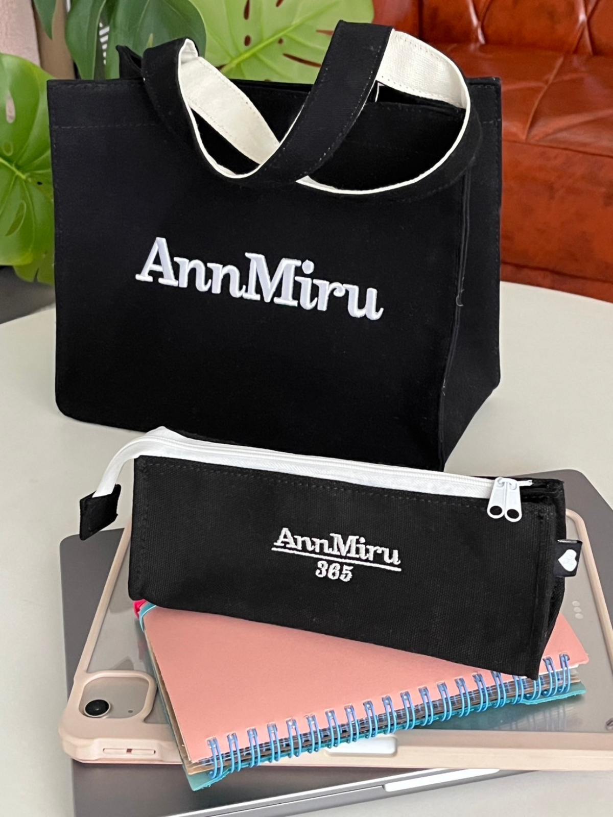 AnnMiruショルダートート (新色追加) AnnMiruショルダートート (新色追加)